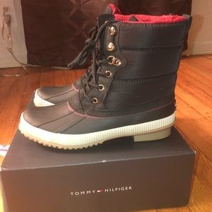 Tommy Hilfiger Boots 🔵🔴⚪️🔴